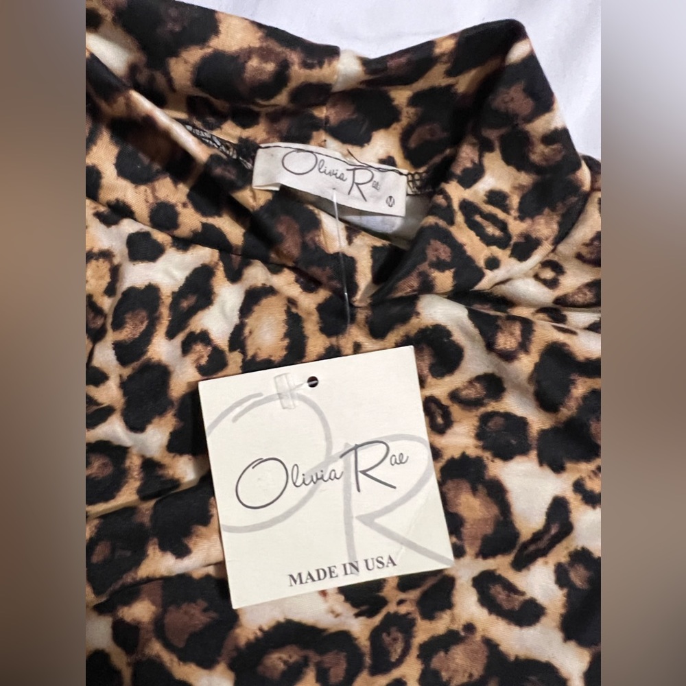 Animal print semi turtleneck